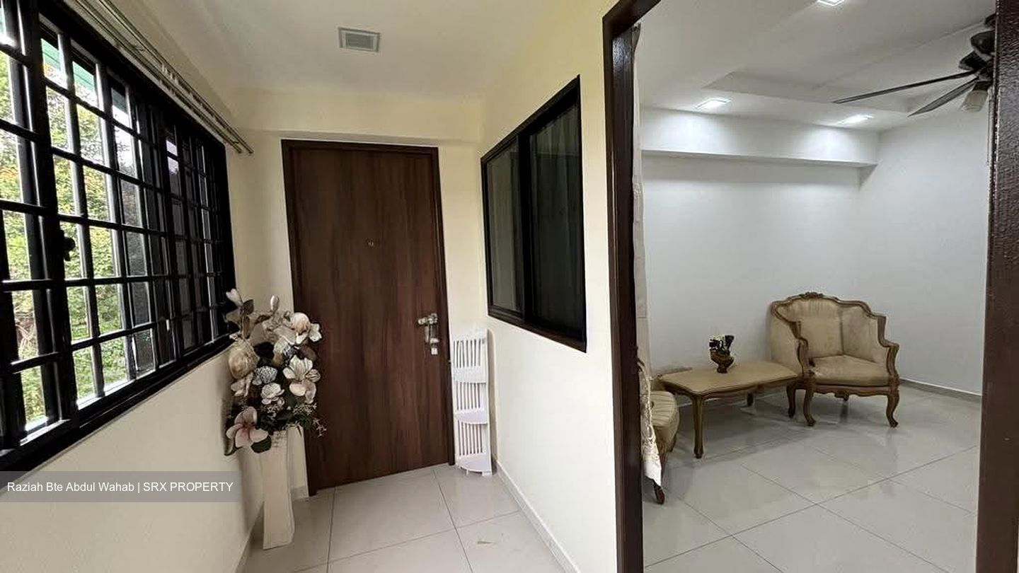 Tampines Street 42 (Tampines), Multi Generation #637701821